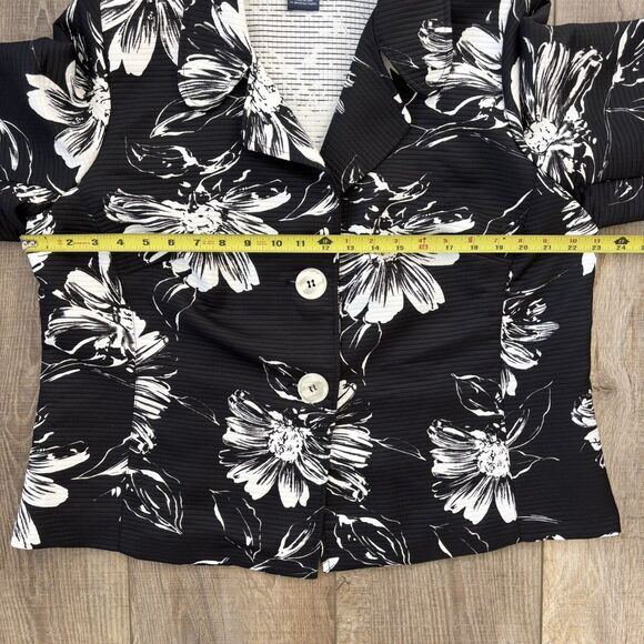 Susan Graver Style Black White Floral Button Up Jacket Size 1X Career Casual QVC - Picture 10 of 13